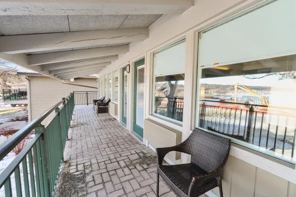 $219,000 | 269 Fontana Boulevard, Unit 2570, Fontana, WI 53125