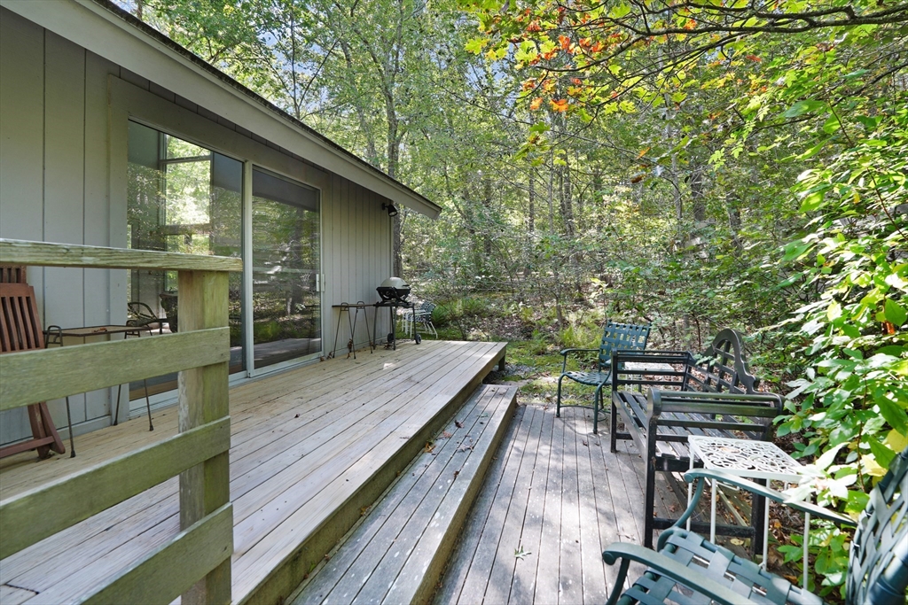 21-25 Fulling Mill Road Chilmark, MA 02535 - Photo 33 of 42 Gallery Image 33