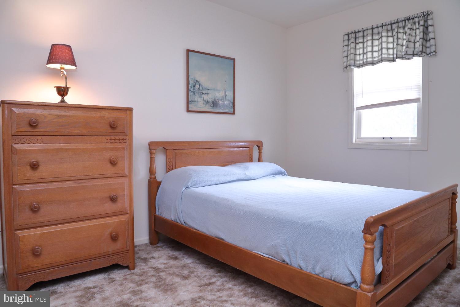 102 Homestead Drive Lititz, PA 17543 - Photo 15 of 17 Second bedroom