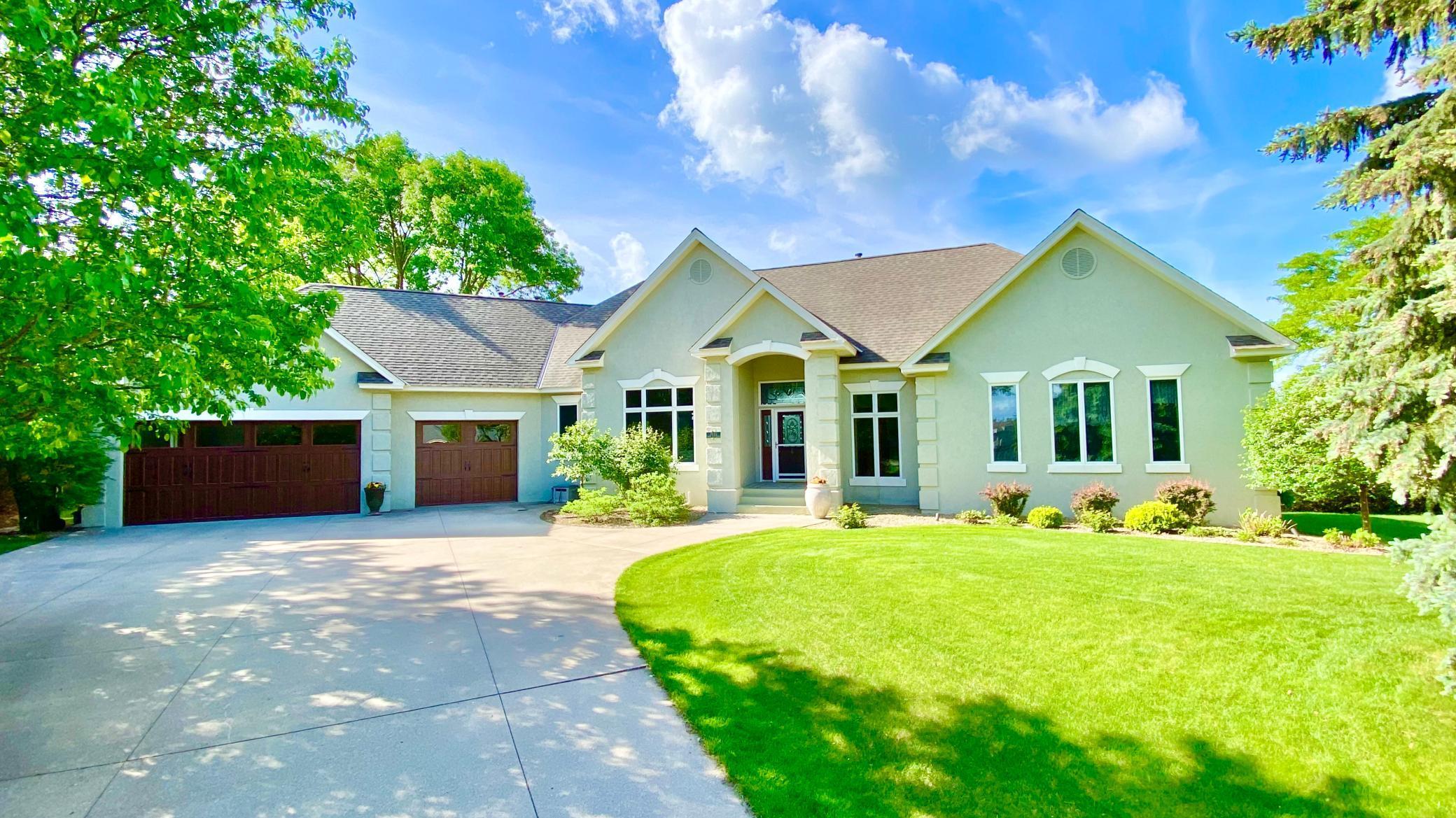 7635 South Bay Drive Bloomington, MN 55438 - Photo 1 of 1