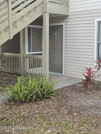 $1,200 | 1600 Big Tree Road, Unit C2, Daytona Beach, FL 32119