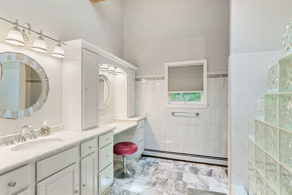 1143 Main Street Dunstable, MA 01827 - Photo 15 of 39 Gallery Image 15