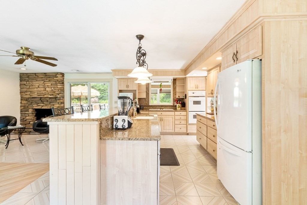 1143 Main Street Dunstable, MA 01827 - Photo 6 of 39 Gallery Image 6