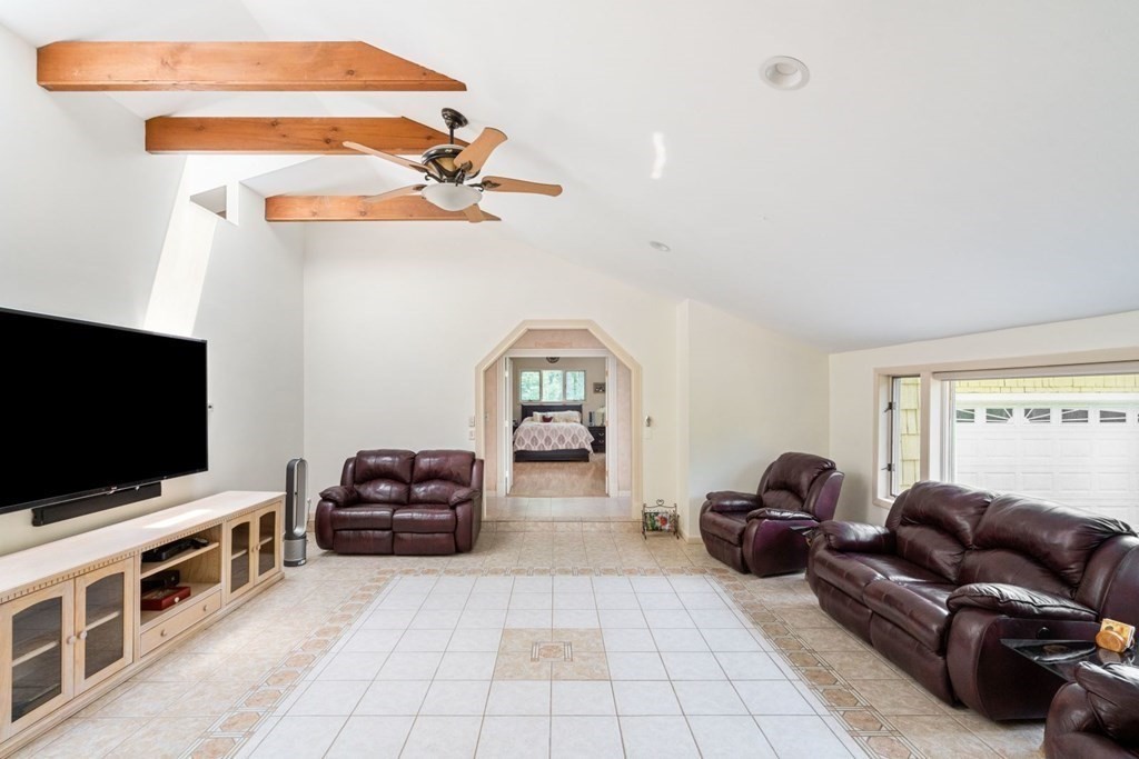 1143 Main Street Dunstable, MA 01827 - Photo 8 of 39 Gallery Image 8