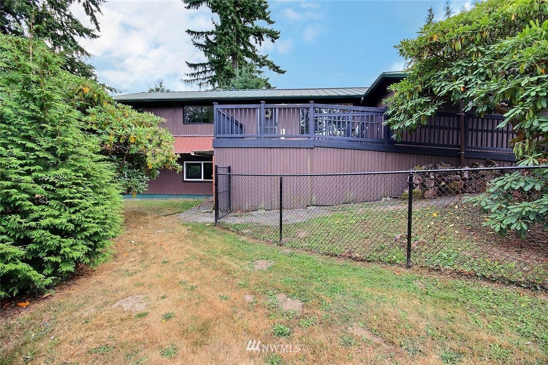 18834 Southeast 134th Place Renton, WA 98059 - Photo 34 of 39 Gallery Image 34