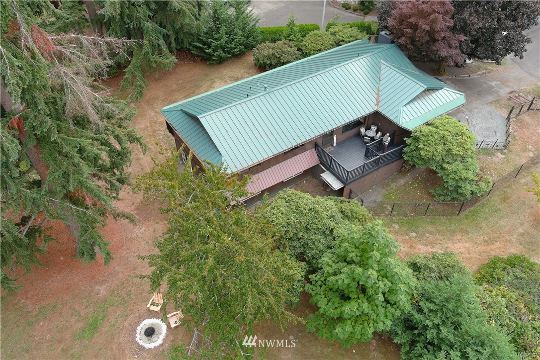 18834 Southeast 134th Place Renton, WA 98059 - Photo 35 of 39 Gallery Image 35