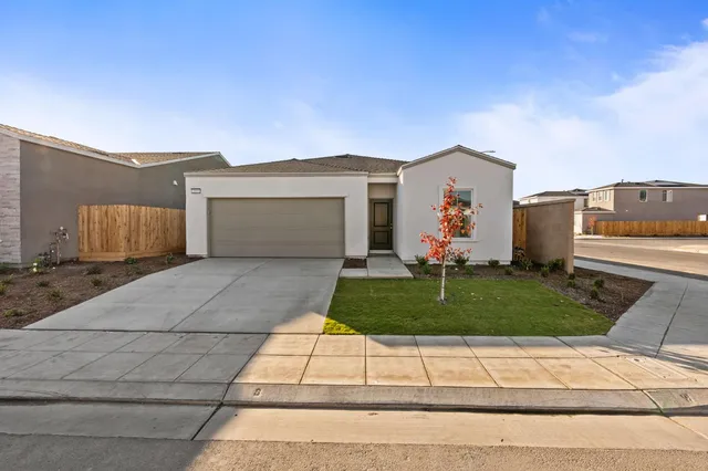 $2,595 | 2851 North Janice Avenue, Fresno, CA 93737