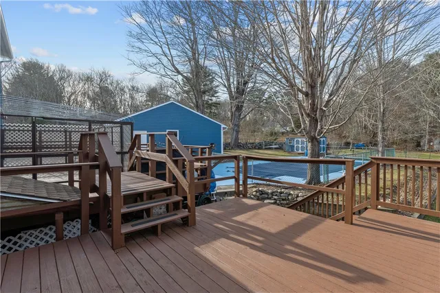 $729,900 | 723 Nooseneck Hill Road, West Greenwich, RI 02817