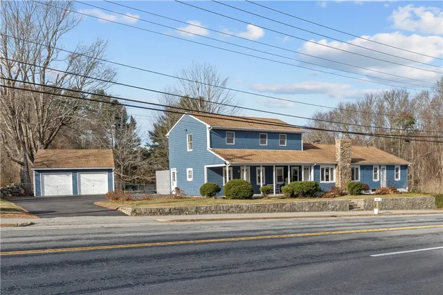 $729,900 | 723 Nooseneck Hill Road, West Greenwich, RI 02817