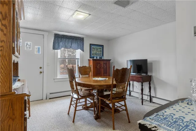 $729,900 | 723 Nooseneck Hill Road, West Greenwich, RI 02817