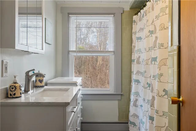 $729,900 | 723 Nooseneck Hill Road, West Greenwich, RI 02817