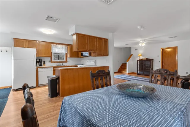 $729,900 | 723 Nooseneck Hill Road, West Greenwich, RI 02817