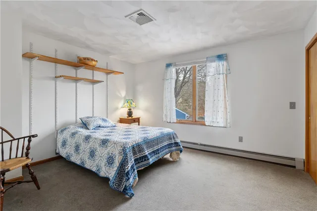 $729,900 | 723 Nooseneck Hill Road, West Greenwich, RI 02817