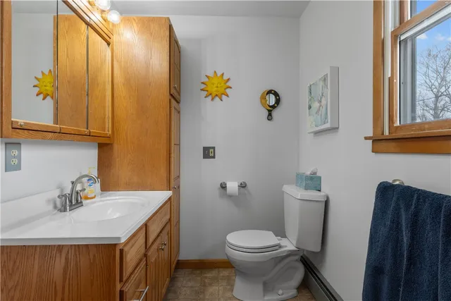 $729,900 | 723 Nooseneck Hill Road, West Greenwich, RI 02817