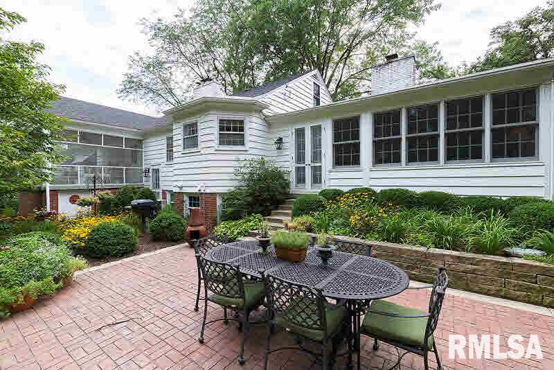 2315 Fairhaven Road Davenport, IA 52803 - Photo 23 of 24 Gallery Image 23