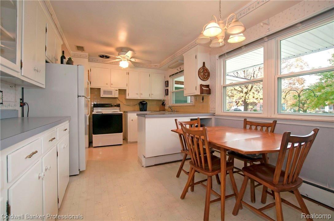 1180 South Renaud Road Grosse Pointe, MI 48236 - Photo 14 of 29 14.jpg