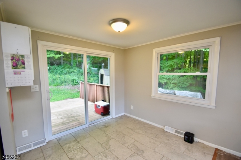 131 Munsonhurst Road Franklin, NJ 07416 - Photo 9 of 20 Gallery Image 9