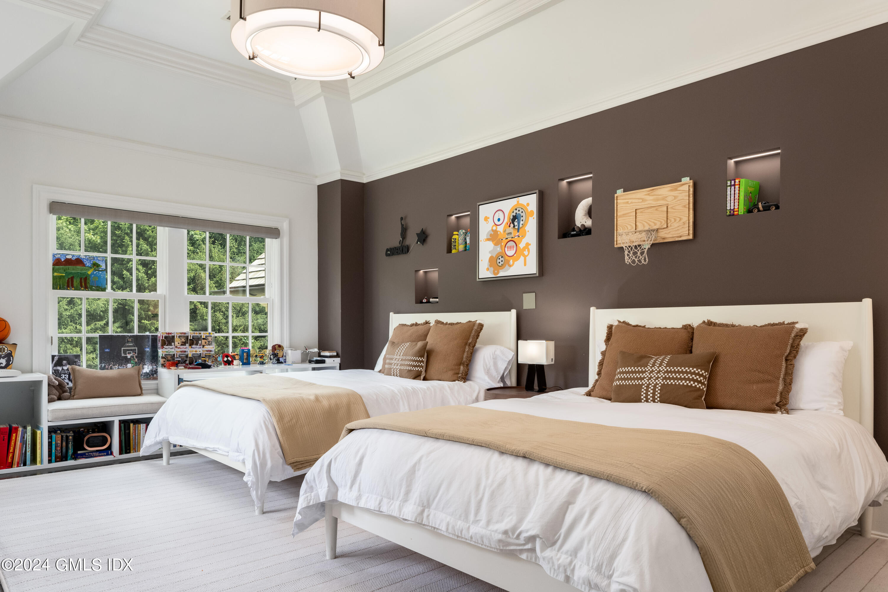 28 Thunder Mountain Road Greenwich, CT 06831 - Photo 21 of 32 a bedroom with two beds and a large window