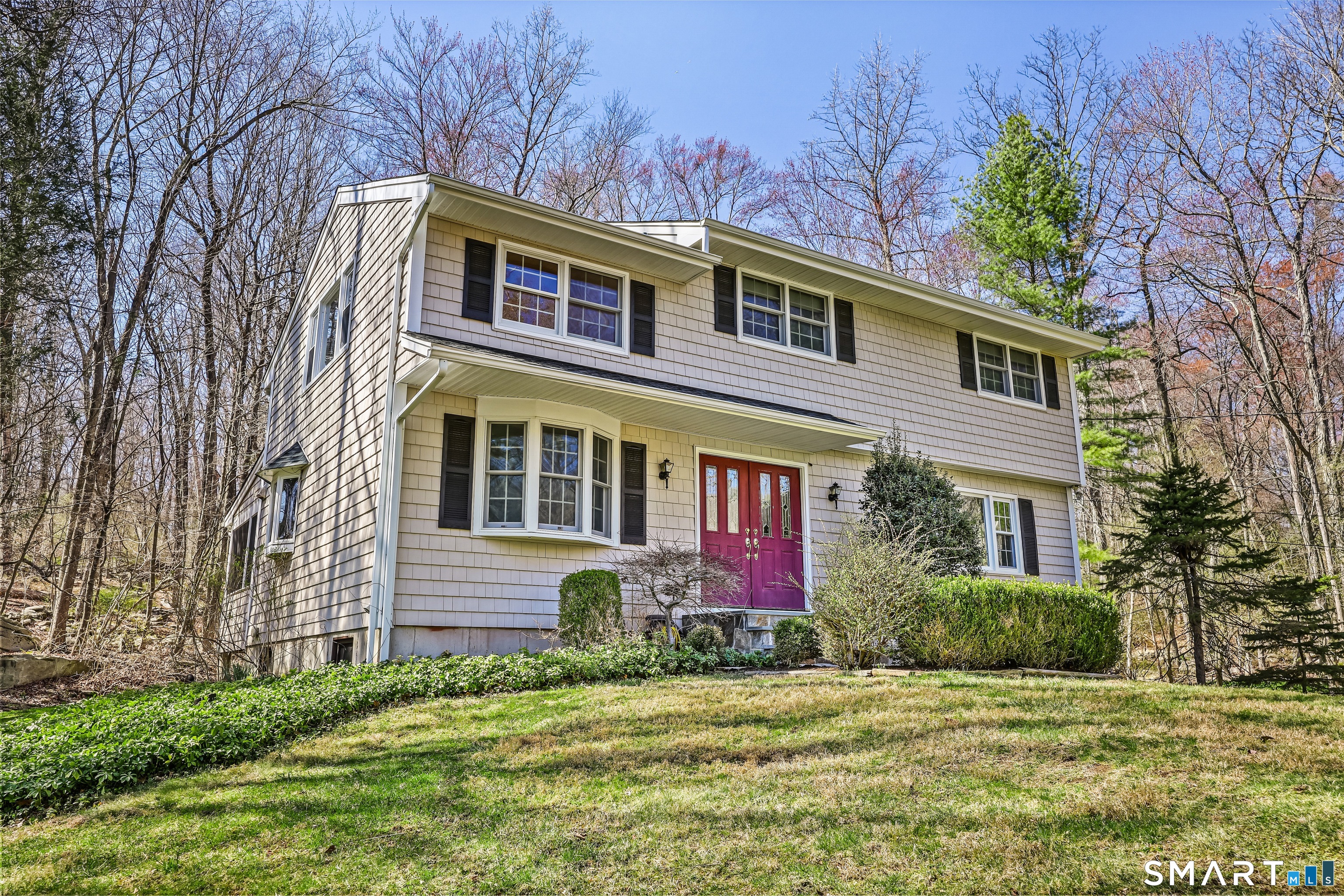 145 Wilton Road East Ridgefield, CT 06877 - Photo 2 of 37 Fabulous Southern Ridgefield location!