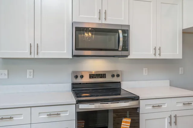 $319,500 | 6014 Oak Hollow Way, Crestview, FL 32539