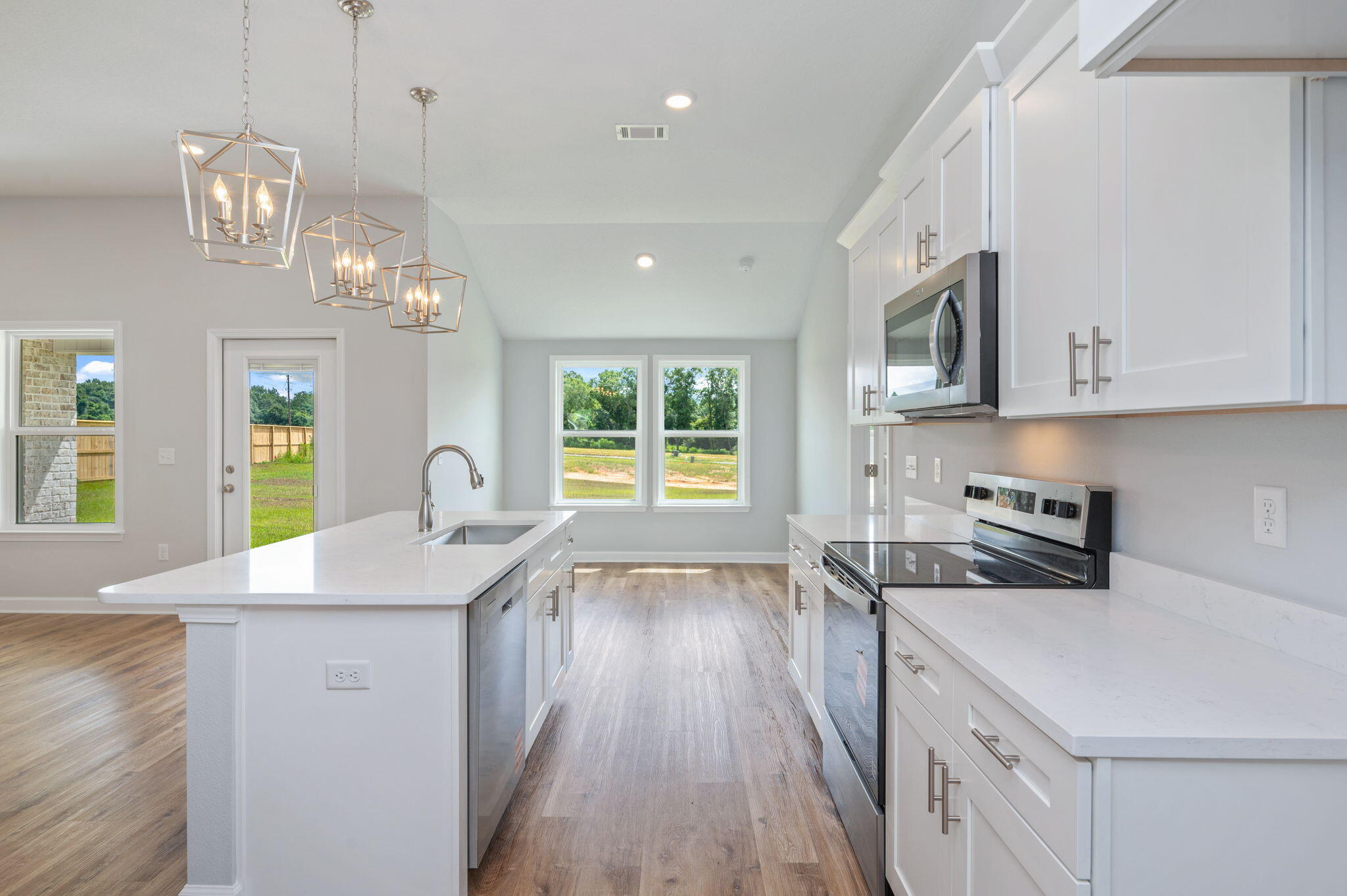 6014 Oak Hollow Way Crestview, FL 32539 - Photo 11 of 31 14