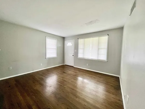 $1,100 | 424 Stoneham Road, Memphis, TN 38109