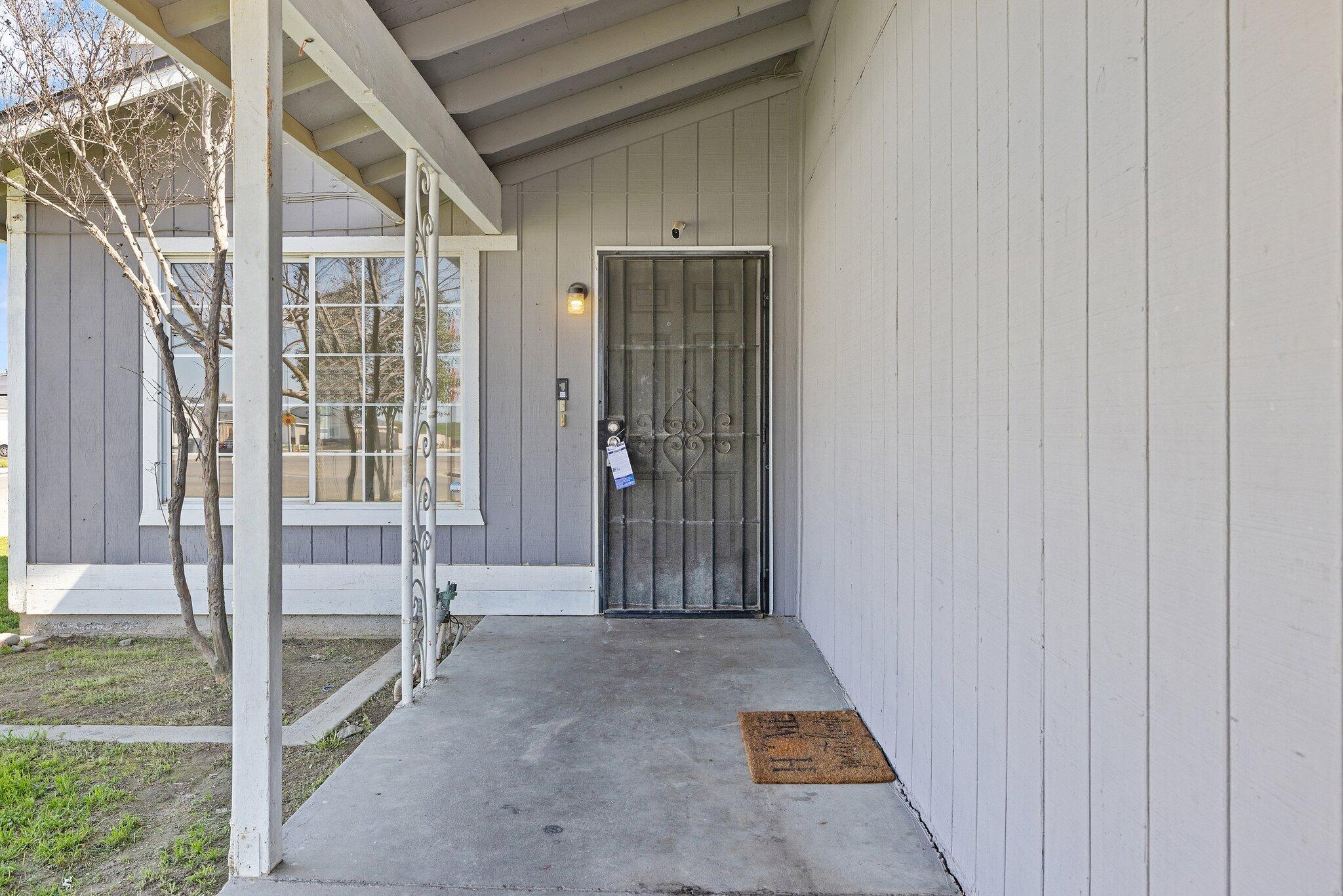 30988 Commercial Road Visalia, CA 93291 - Photo 5 of 30 5