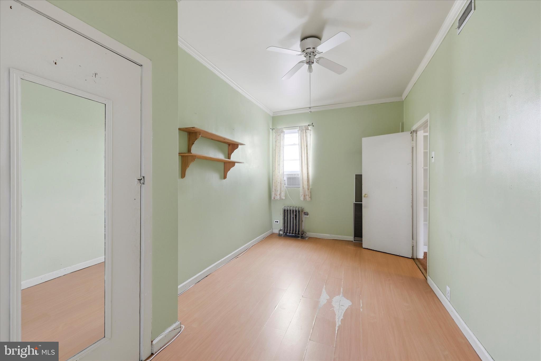 1108 Wolf Street Philadelphia, PA 19148 - Photo 17 of 25 Middle Bedroom