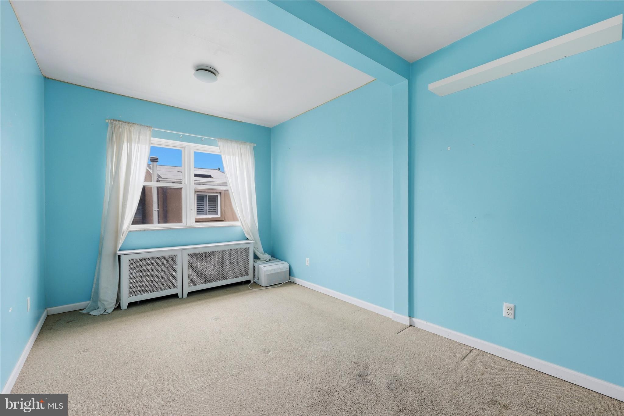 1108 Wolf Street Philadelphia, PA 19148 - Photo 21 of 25 Rear Bedroom