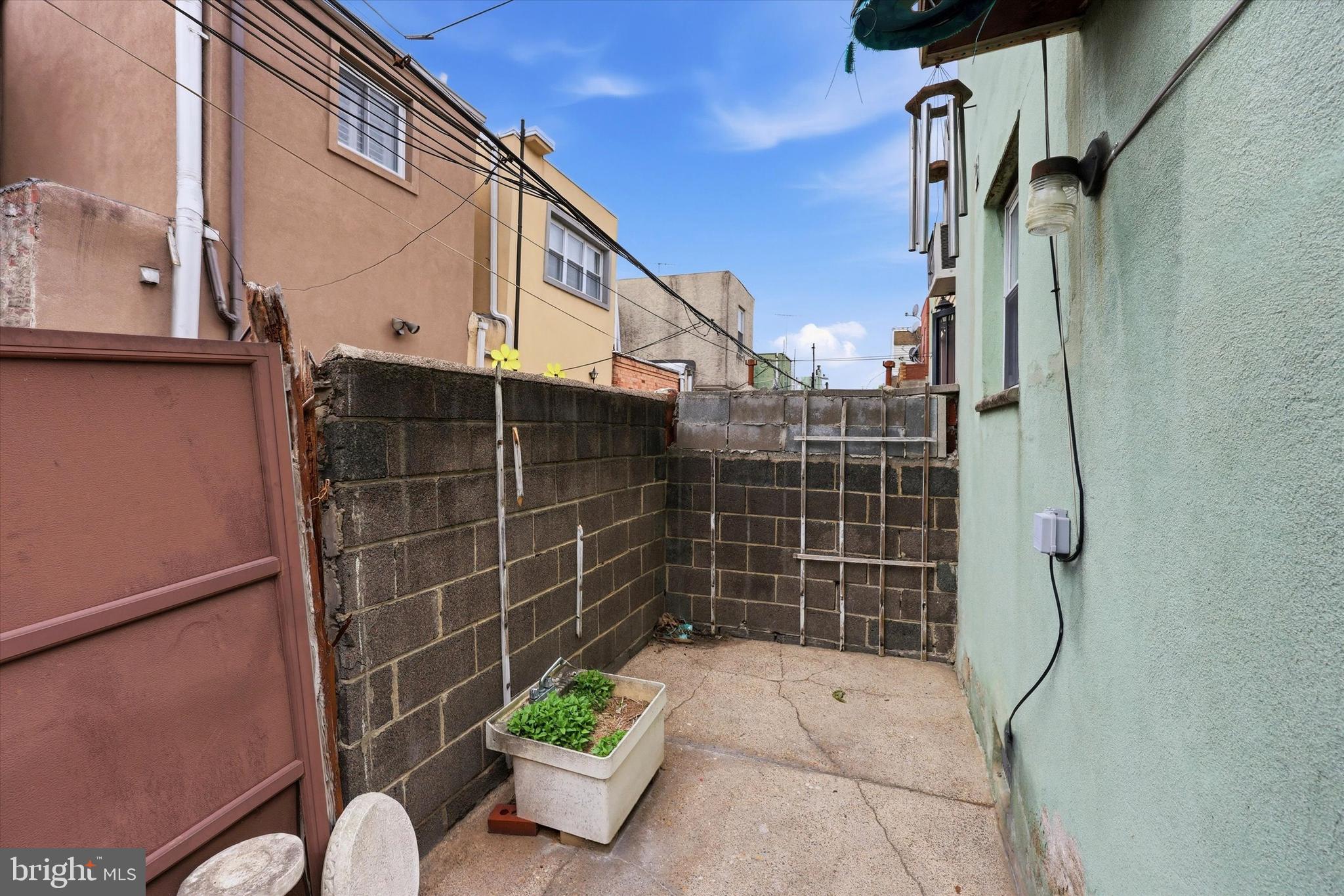 1108 Wolf Street Philadelphia, PA 19148 - Photo 25 of 25 Rear Patio
