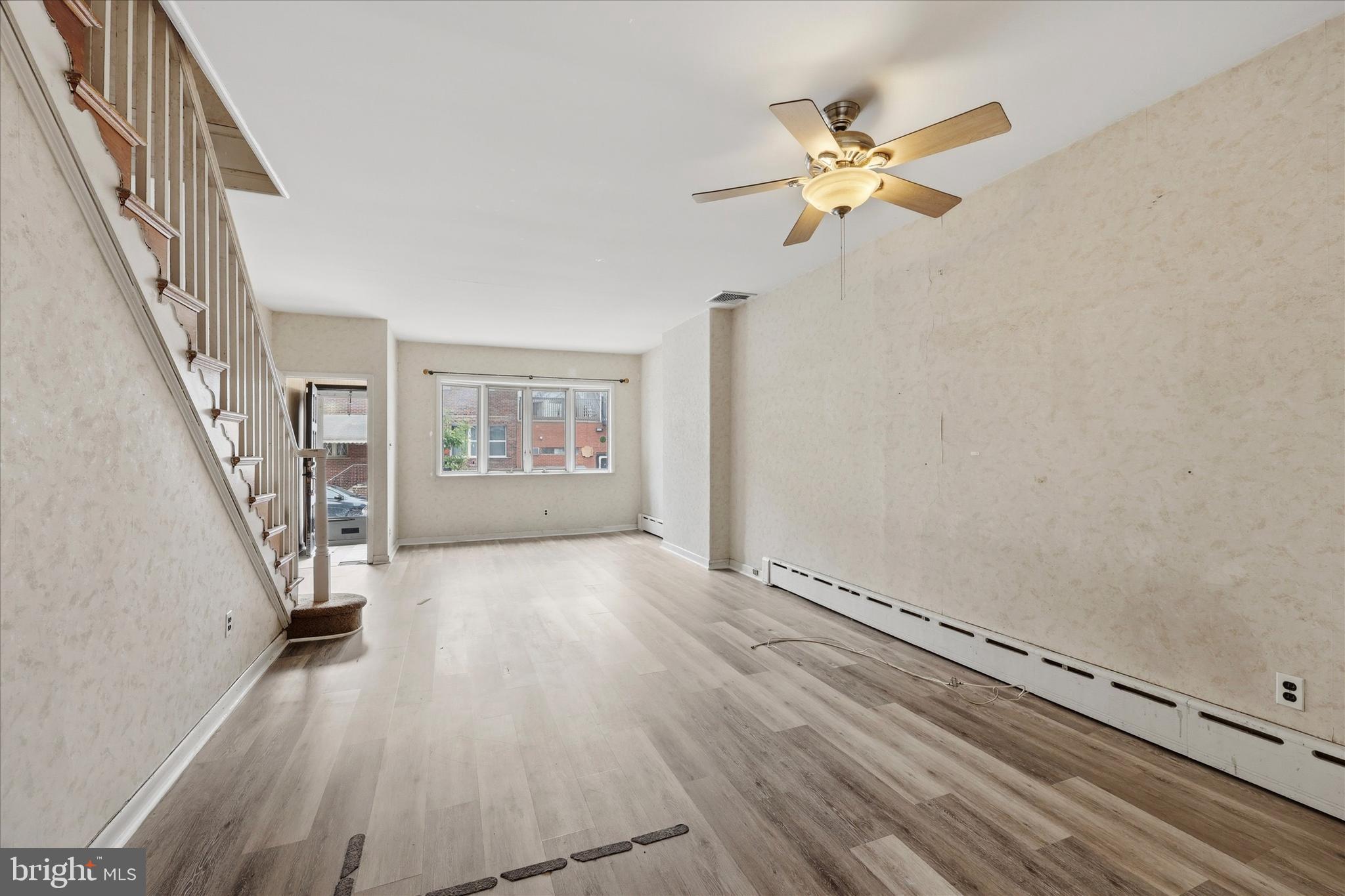 1108 Wolf Street Philadelphia, PA 19148 - Photo 3 of 25 Living room