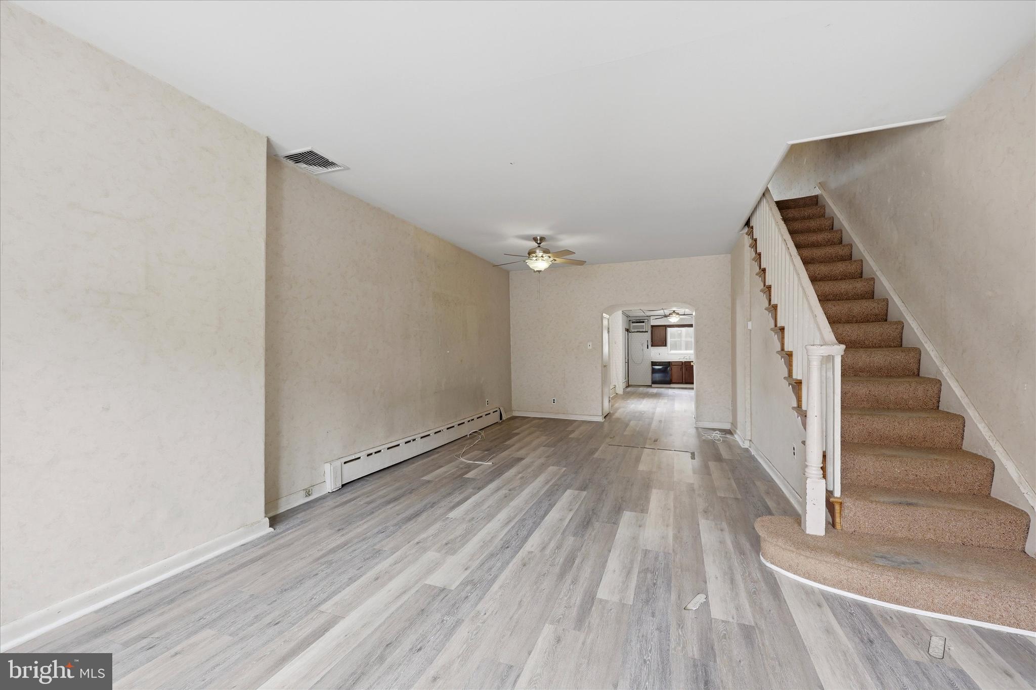 1108 Wolf Street Philadelphia, PA 19148 - Photo 4 of 25 Living room