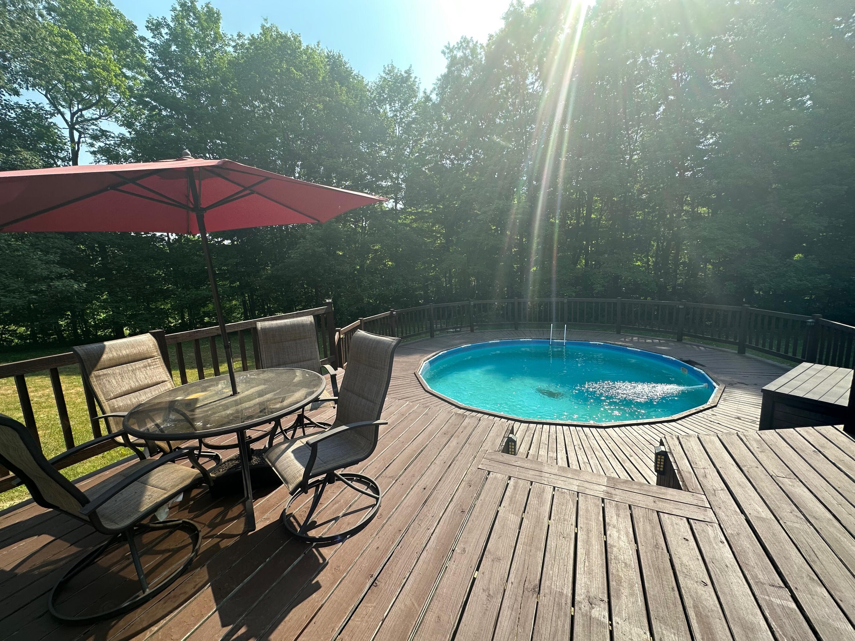 19360 Hampshire Road Utica, OH 43080 - Photo 33 of 35 Pool