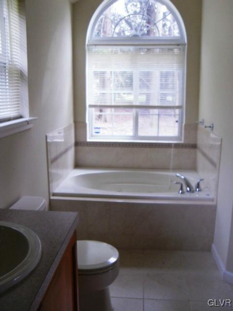 7 Beechwood Road Blakeslee, PA 18610 - Photo 10 of 11 Gallery Image 10