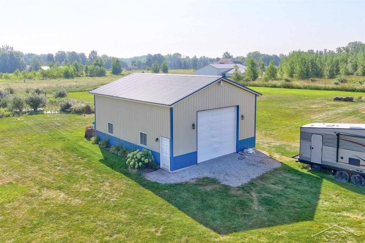 1739 South Brennan Road Hemlock, MI 48626 - Photo 53 of 56 50057328-52.JPG