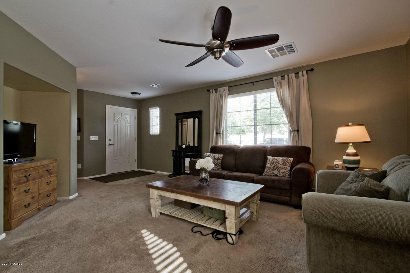 1654 South Martingale Road Gilbert, AZ 85295 - Photo 9 of 52 Martingale (9)