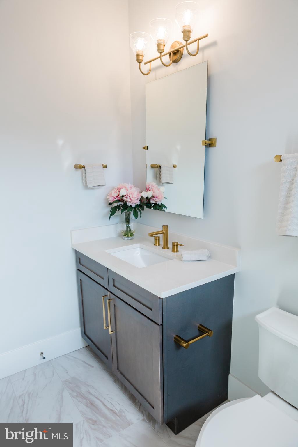1101 Clover Drive McLean, VA 22101 - Photo 32 of 54 Bathroom