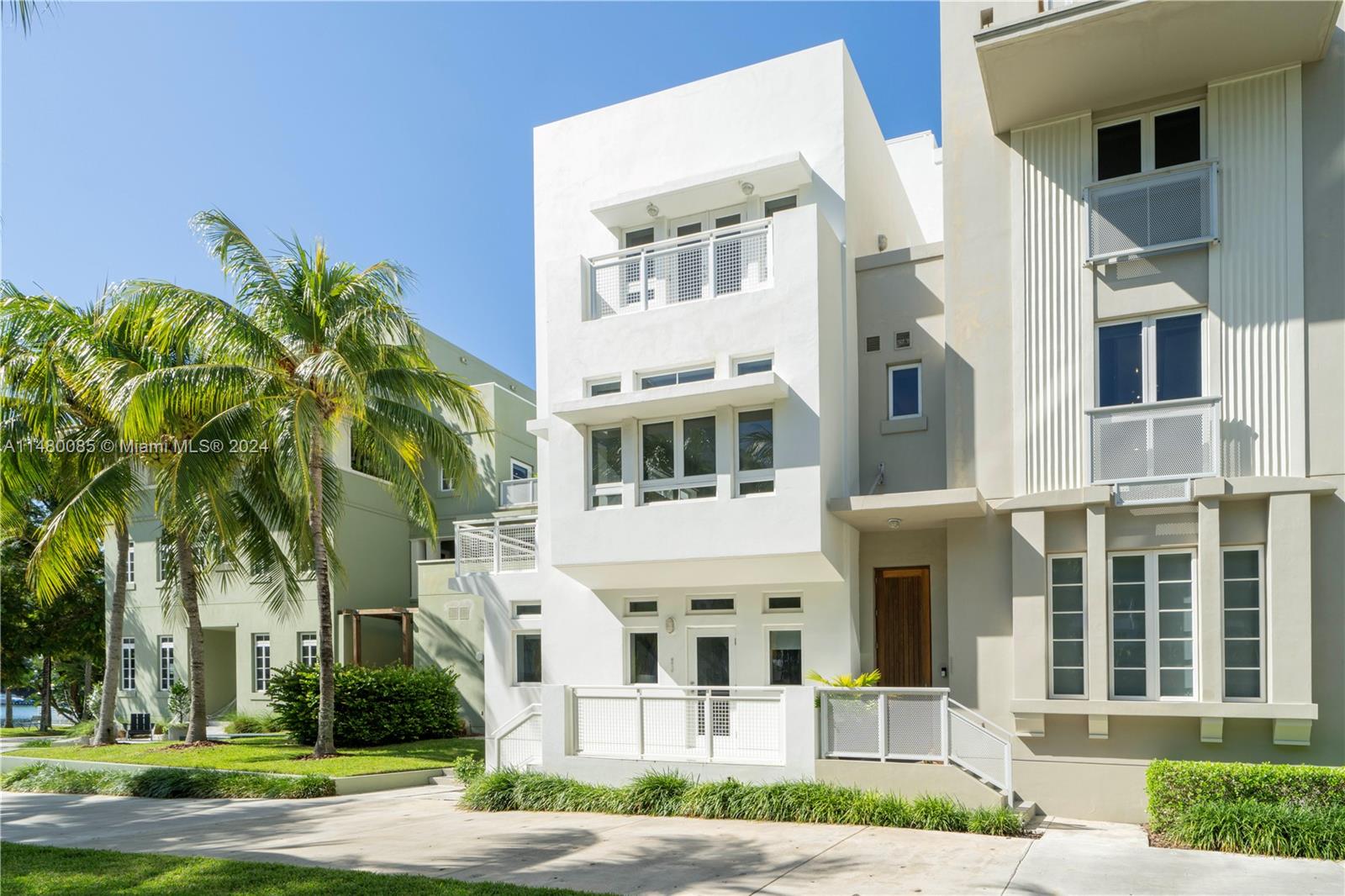 6010 Aqua Path Miami Beach, FL 33141 - Photo 45 of 65