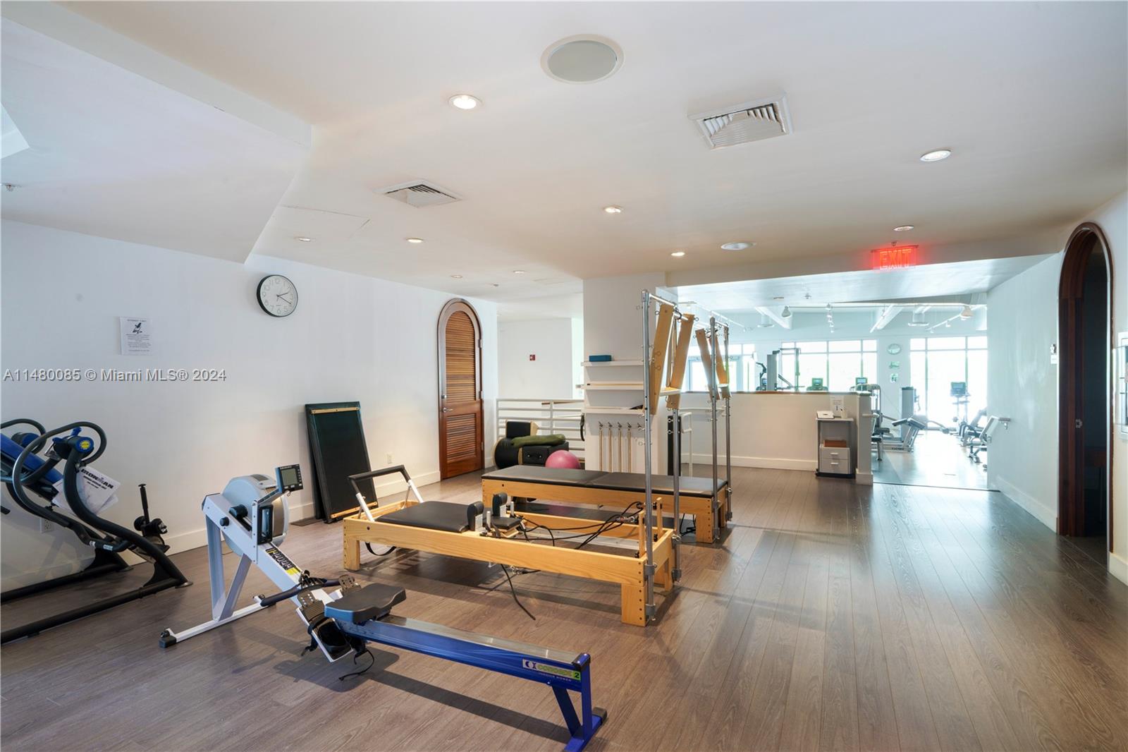 6010 Aqua Path Miami Beach, FL 33141 - Photo 57 of 65