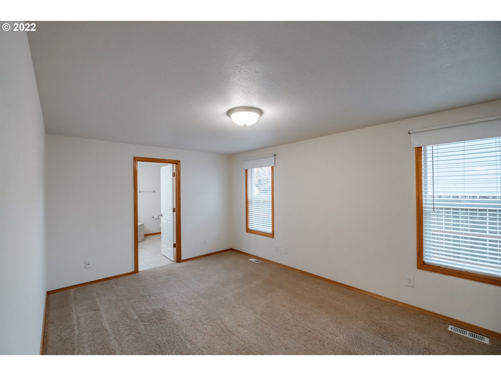 1922 Summerfield Court Southwest Albany, OR 97321 - Photo 15 of 25 Gallery Image 15