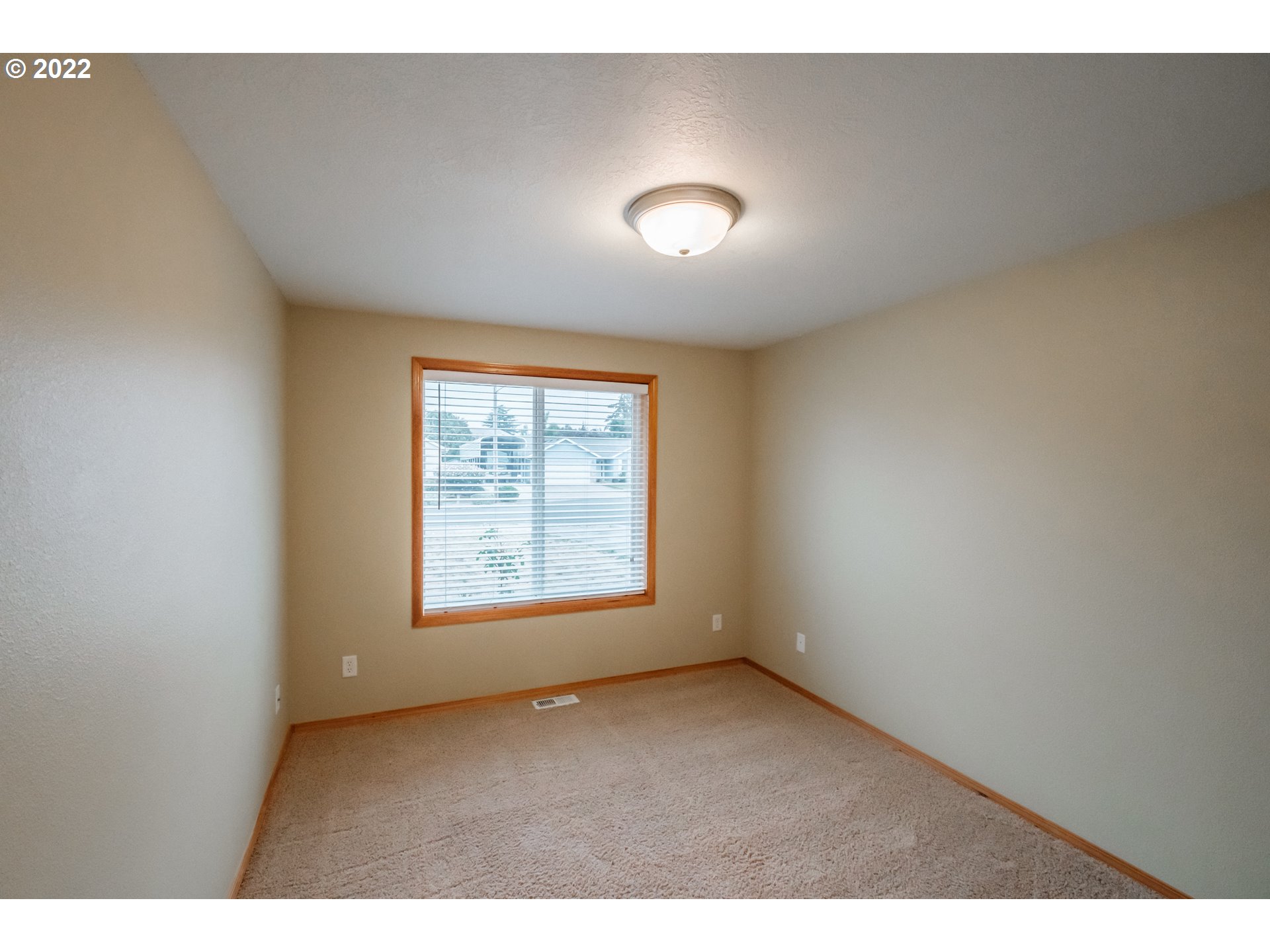 1922 Summerfield Court Southwest Albany, OR 97321 - Photo 21 of 25 Gallery Image 21