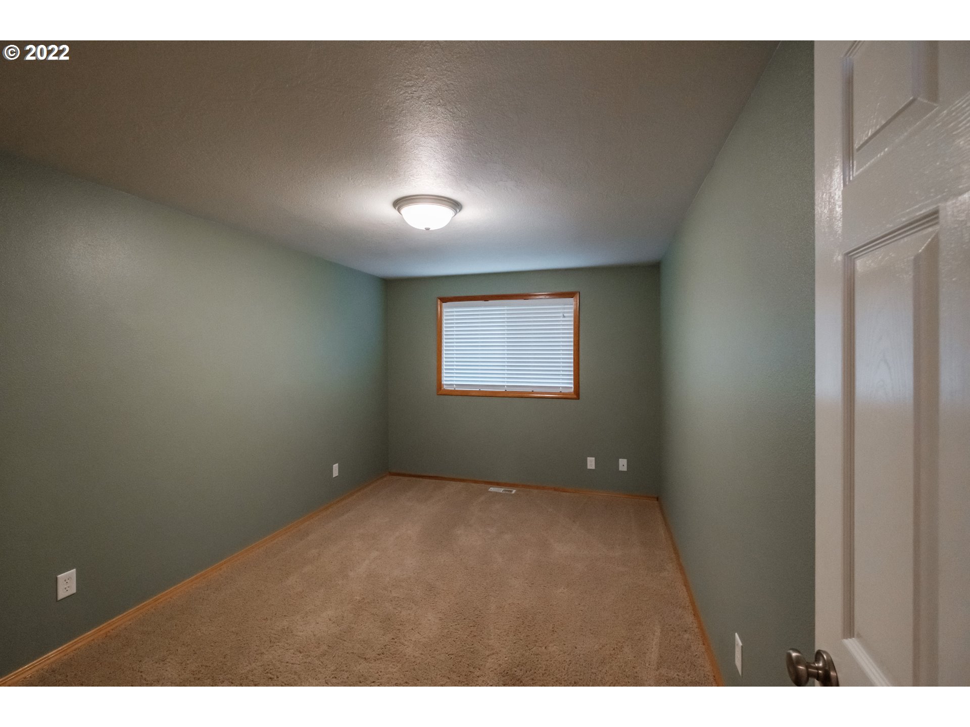 1922 Summerfield Court Southwest Albany, OR 97321 - Photo 24 of 25 Gallery Image 24