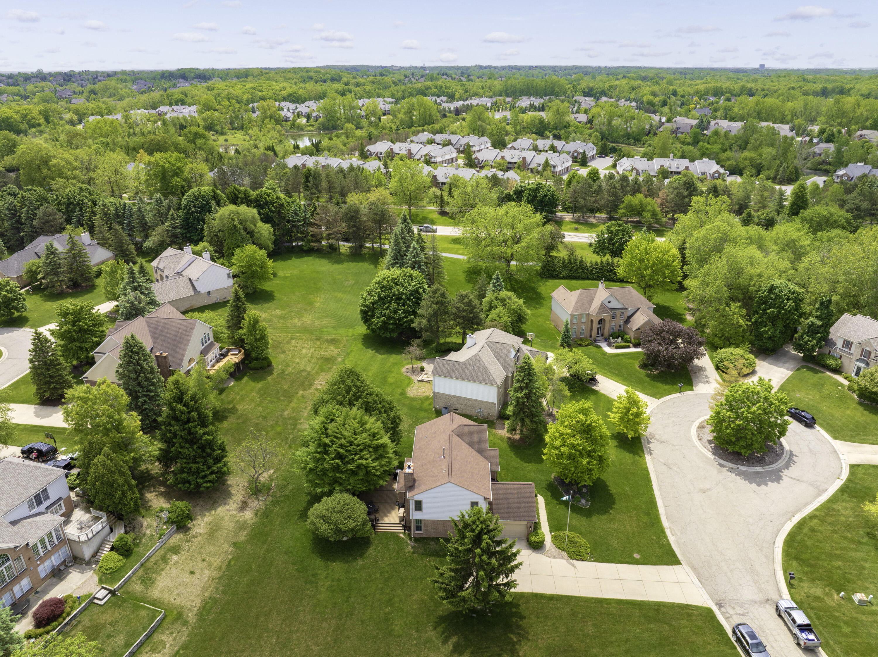 4923 Lexington Court Rochester, MI 48306 - Photo 34 of 42 4923 Lexington Ct 33