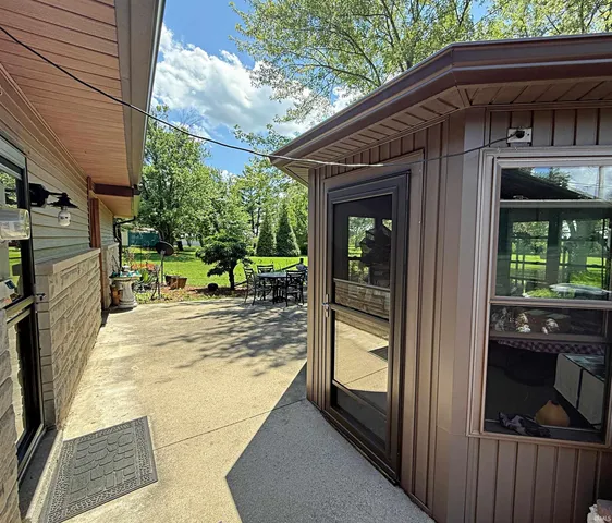 $285,000 | 2257 Highway 57, Washington, IN 47501