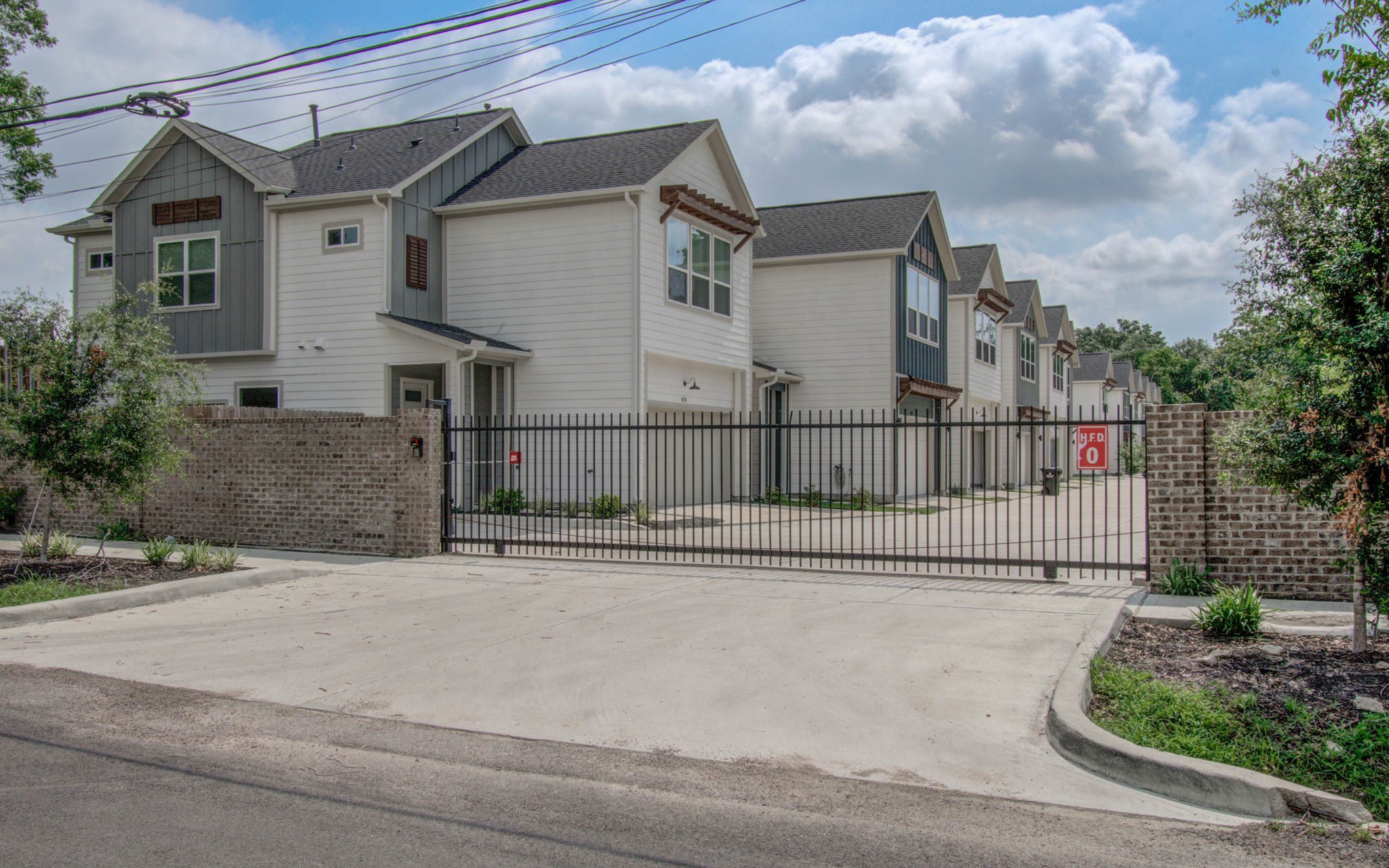 970 Highland Sound Lane Houston, TX 77091 - Photo 33 of 34