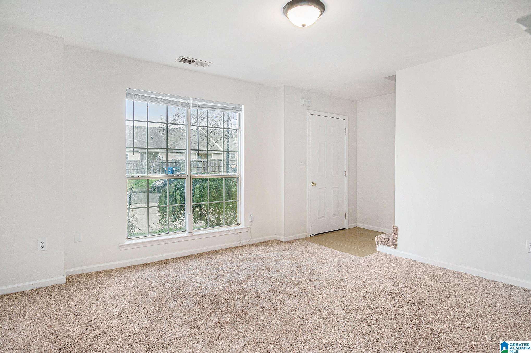 352 Rocky Ridge Circle Helena, AL 35080 - Photo 4 of 21