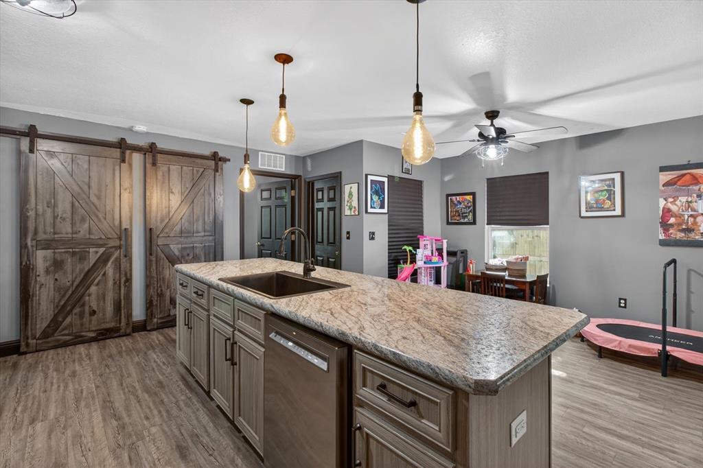 1005 13th Avenue Northwest Largo, FL 33770 - Photo 13 of 54