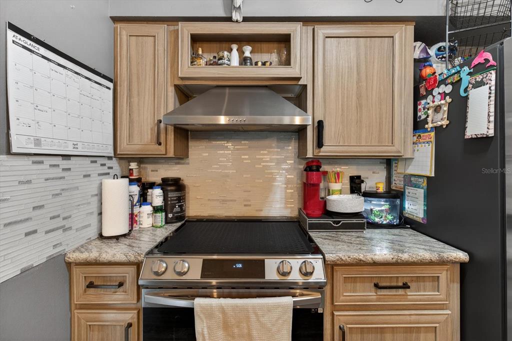 1005 13th Avenue Northwest Largo, FL 33770 - Photo 16 of 54