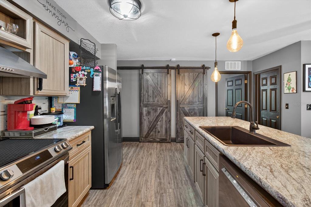 1005 13th Avenue Northwest Largo, FL 33770 - Photo 19 of 54