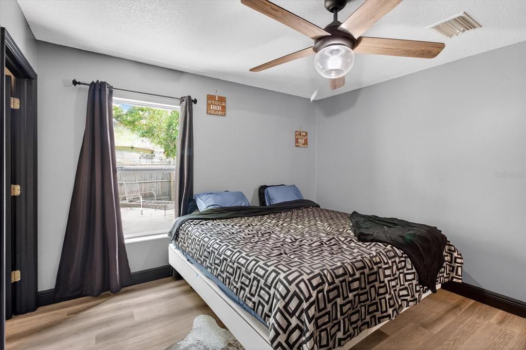 1005 13th Avenue Northwest Largo, FL 33770 - Photo 22 of 54